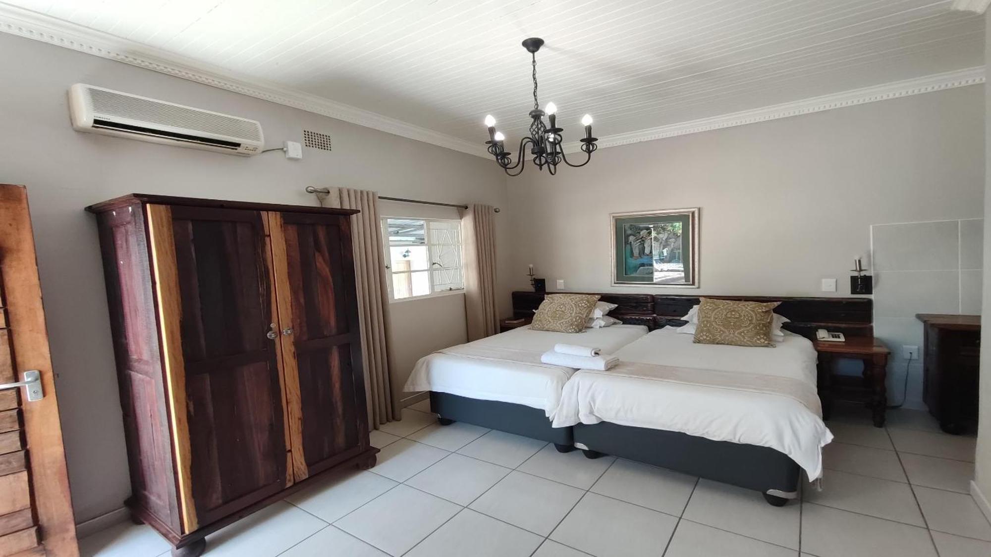Bird'S Nest Guest House Keetmanshoop Ruang foto